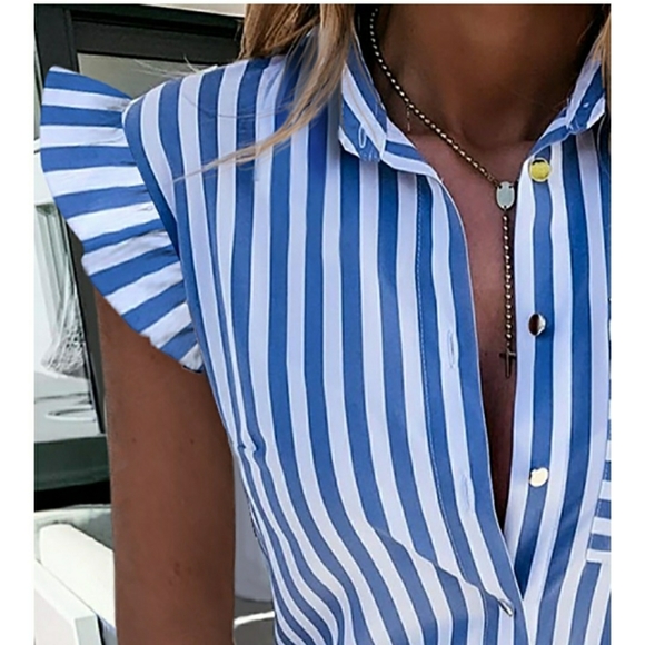 🏆HP🏆Striped Buttoned Ruffle Sleeve Blouse - Picture 2 of 3